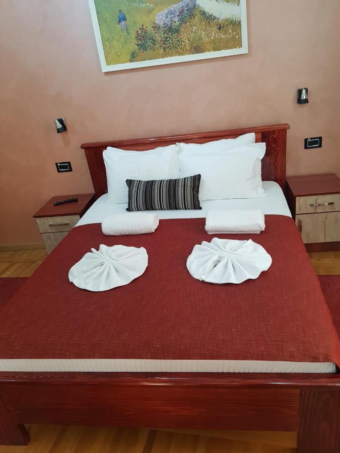 Hotel Kutko Pančevo Exteriér fotografie