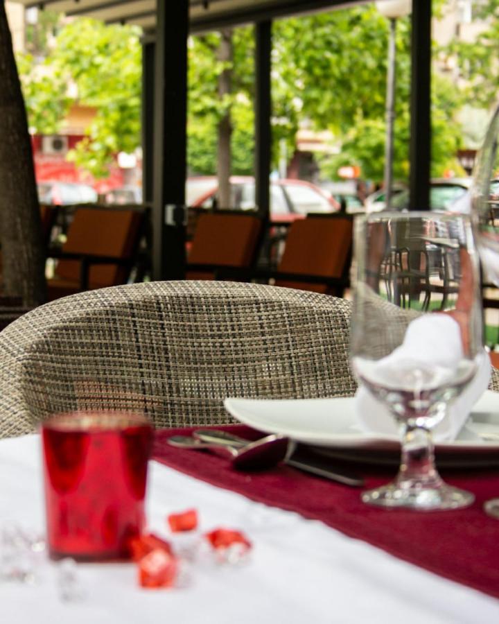 Hotel Kutko Pančevo Exteriér fotografie